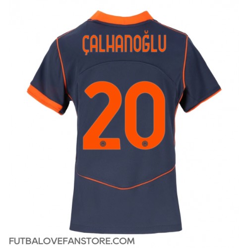 Inter Milan Hakan Calhanoglu #20 Tretí Ženy futbalový dres 2025-26 Krátky Rukáv Inter Milan Hakan Calhanoglu #20 Tretí Ženy futbalový dres 2025-26 Krátky Rukáv